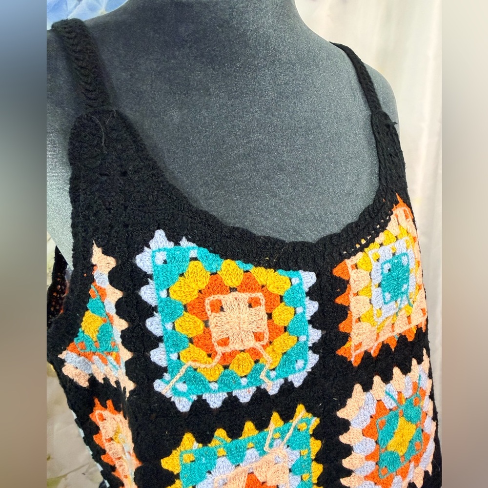 Rebellion Black Multicolor Crochet Short & Tank Set granny squares crop top - Picture 5 of 15